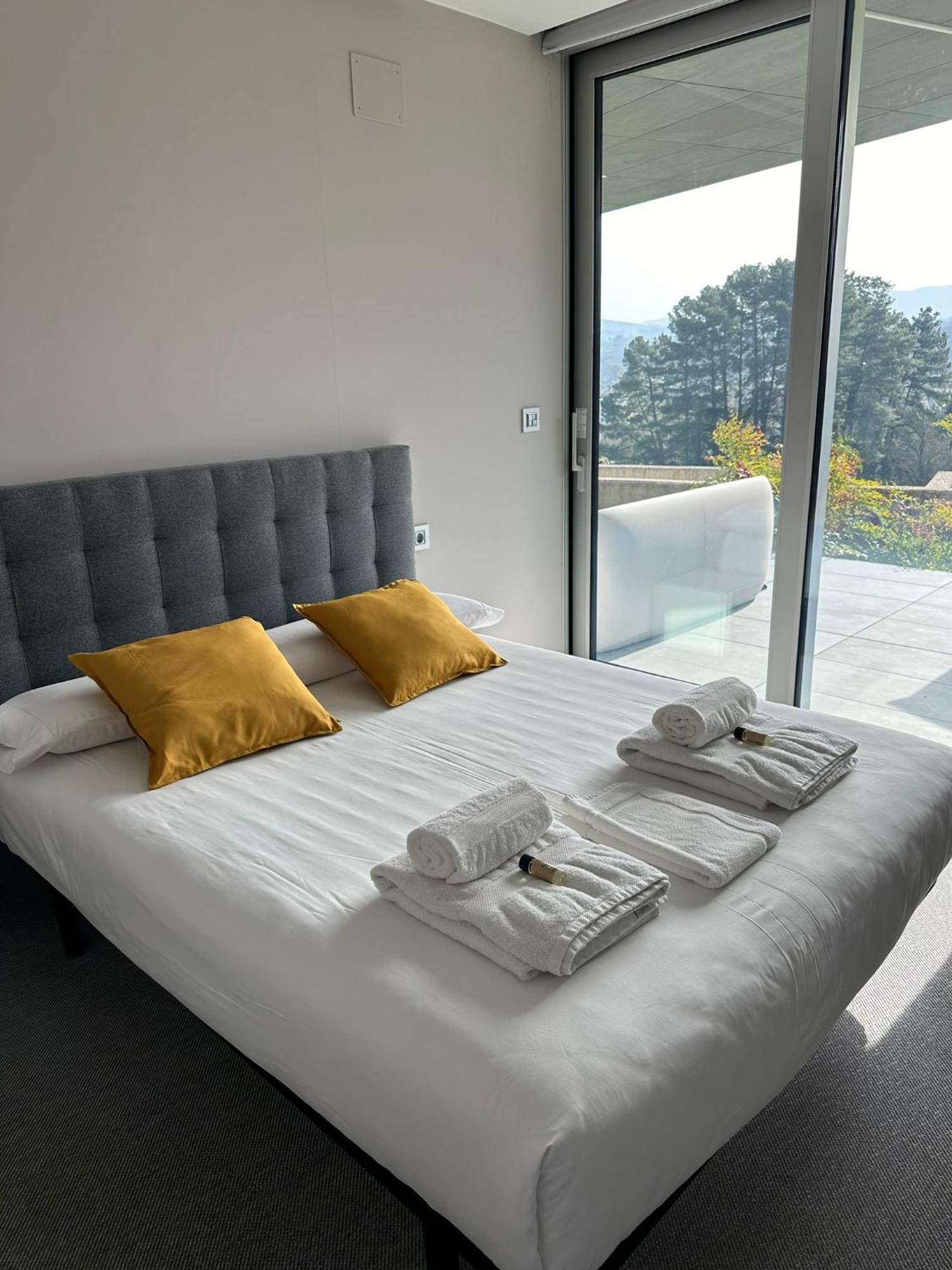 Villa Tres Prismas Exclusive à Sarria Extérieur photo