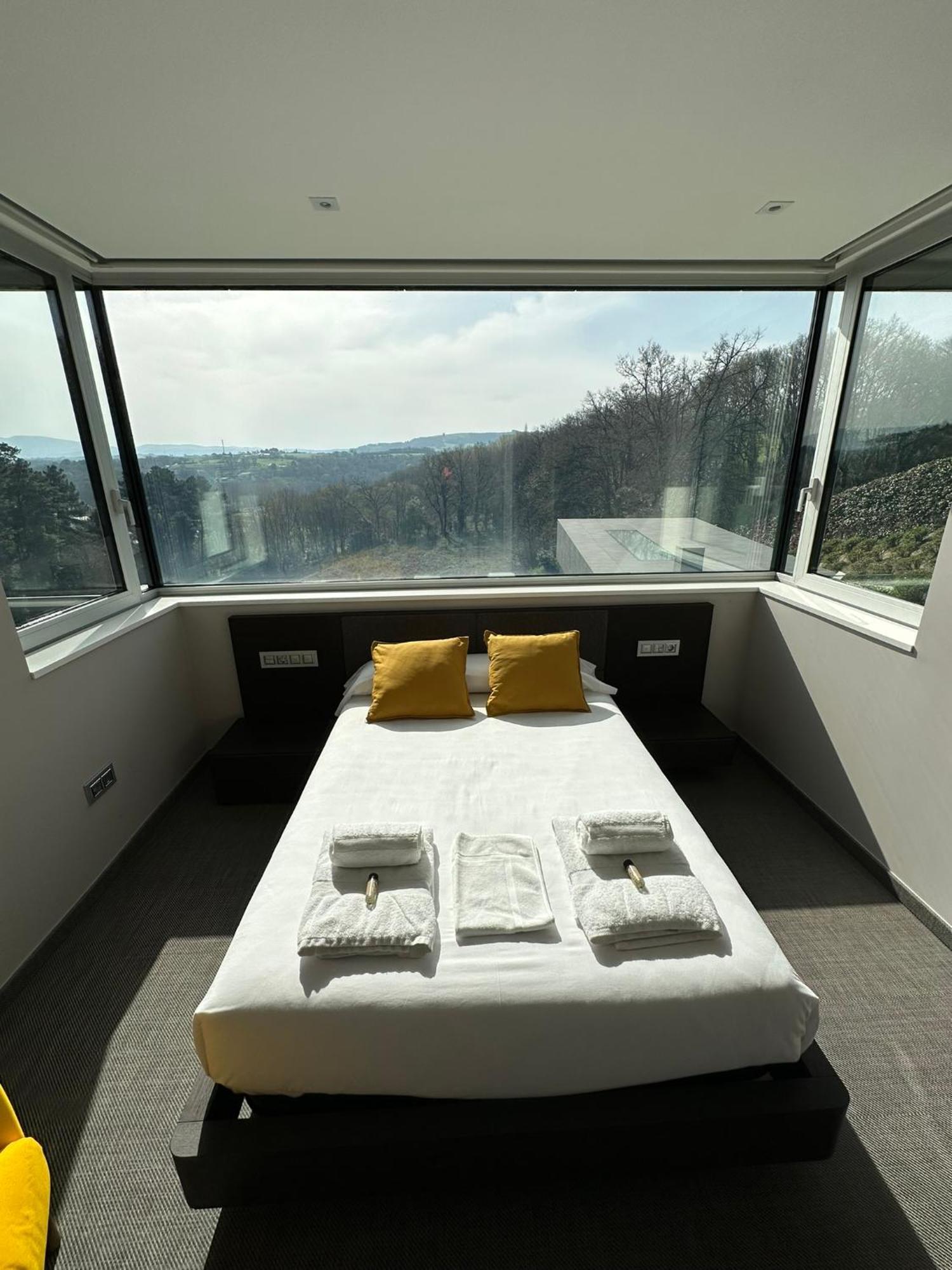 Villa Tres Prismas Exclusive à Sarria Extérieur photo